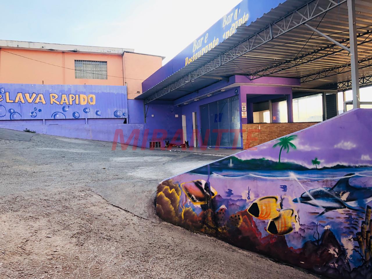 Comercial de 750m² em Jardim Peri