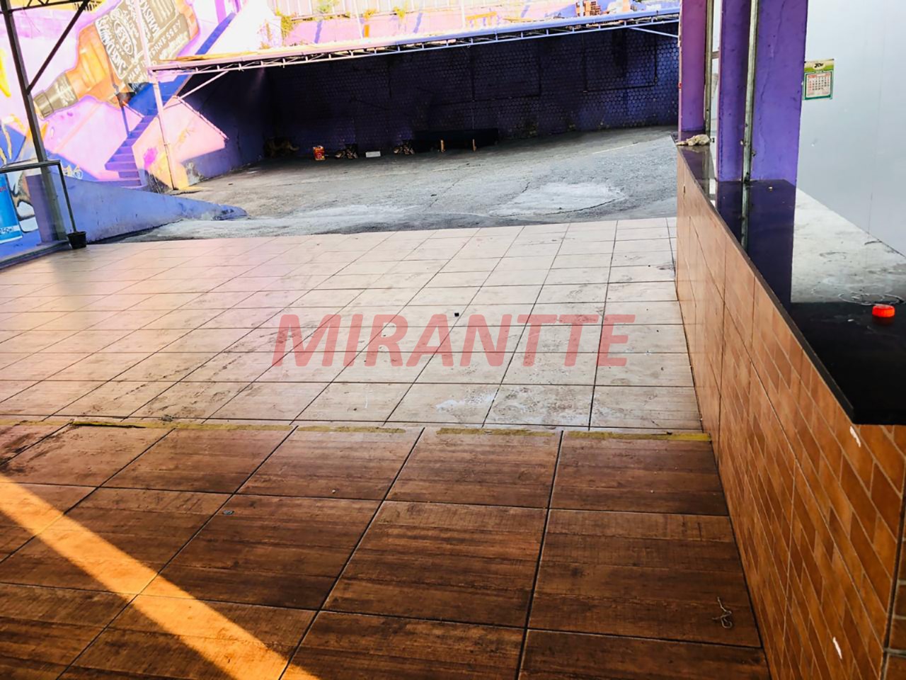Comercial de 750m² em Jardim Peri