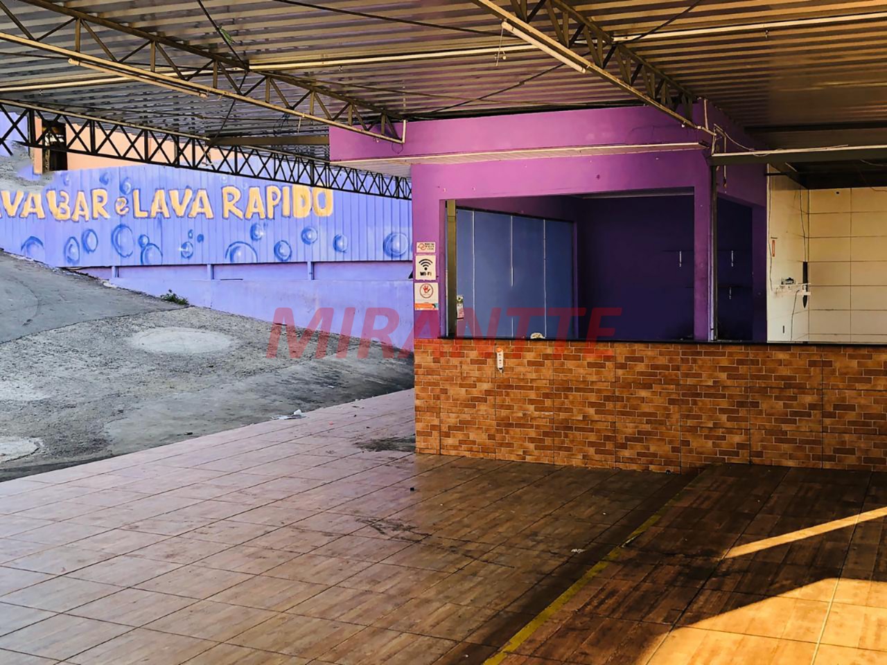 Comercial de 750m² em Jardim Peri