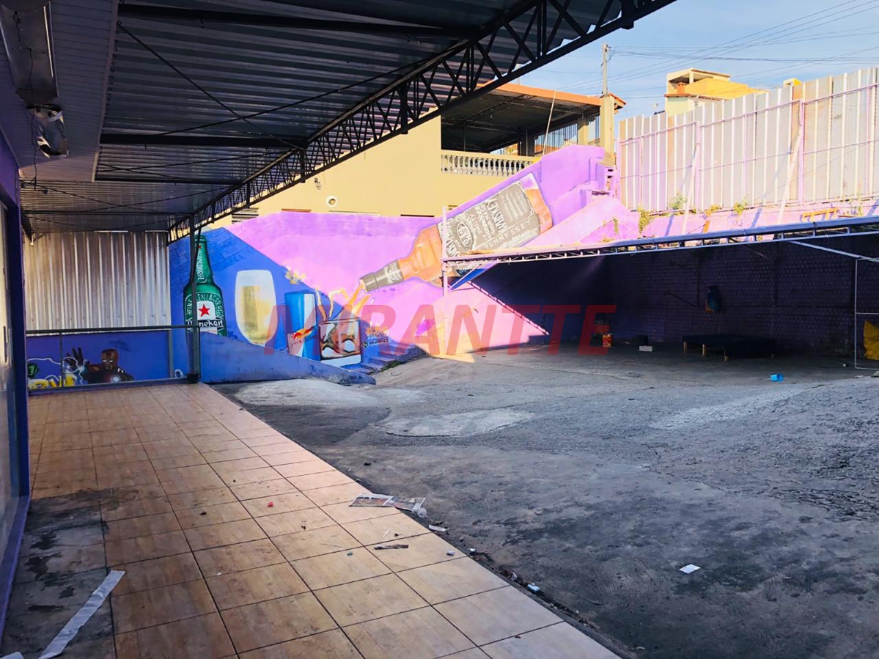 Comercial de 750m² em Jardim Peri