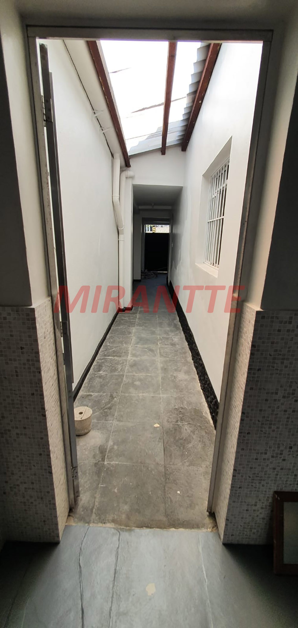 Sobrado de 218m² com 3 quartos em Imirim