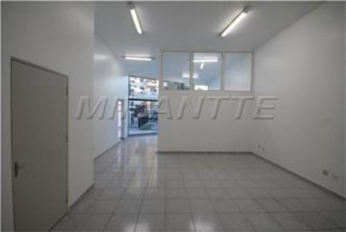 Comercial de 732m² em Santana
