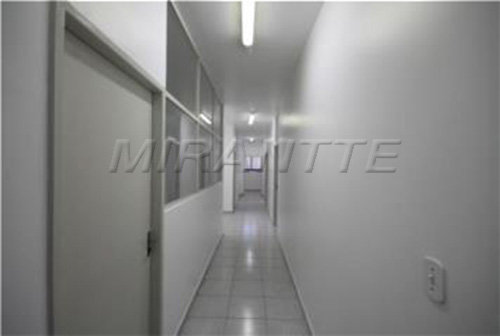 Comercial de 732m² em Santana