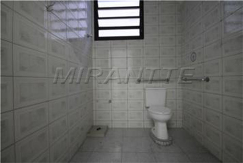 Comercial de 732m² em Santana