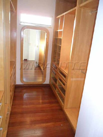 Sobrado de 300m² com 3 quartos em Tucuruvi
