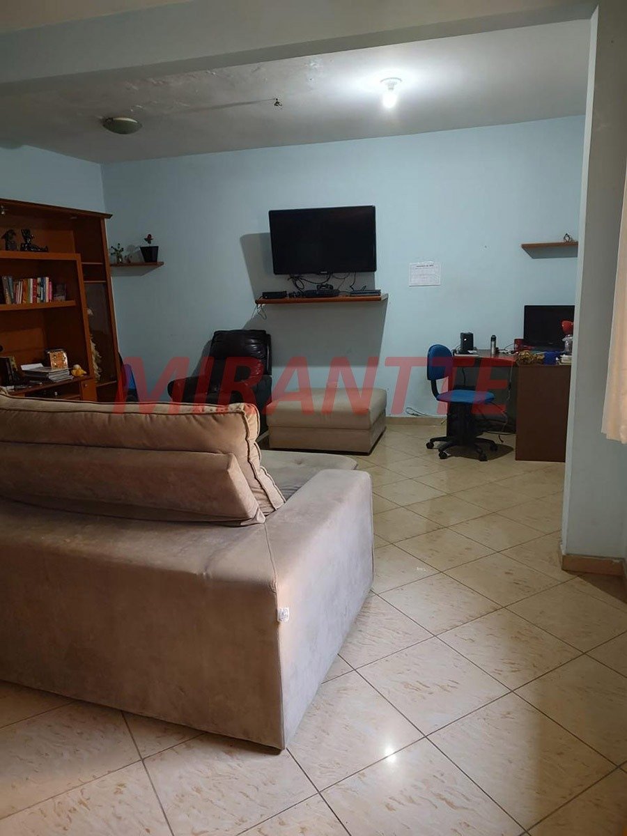 Sobrado de 255m² com 2 quartos em Santa Terezinha