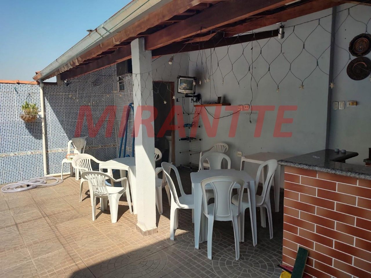 Sobrado de 255m² com 2 quartos em Santa Terezinha