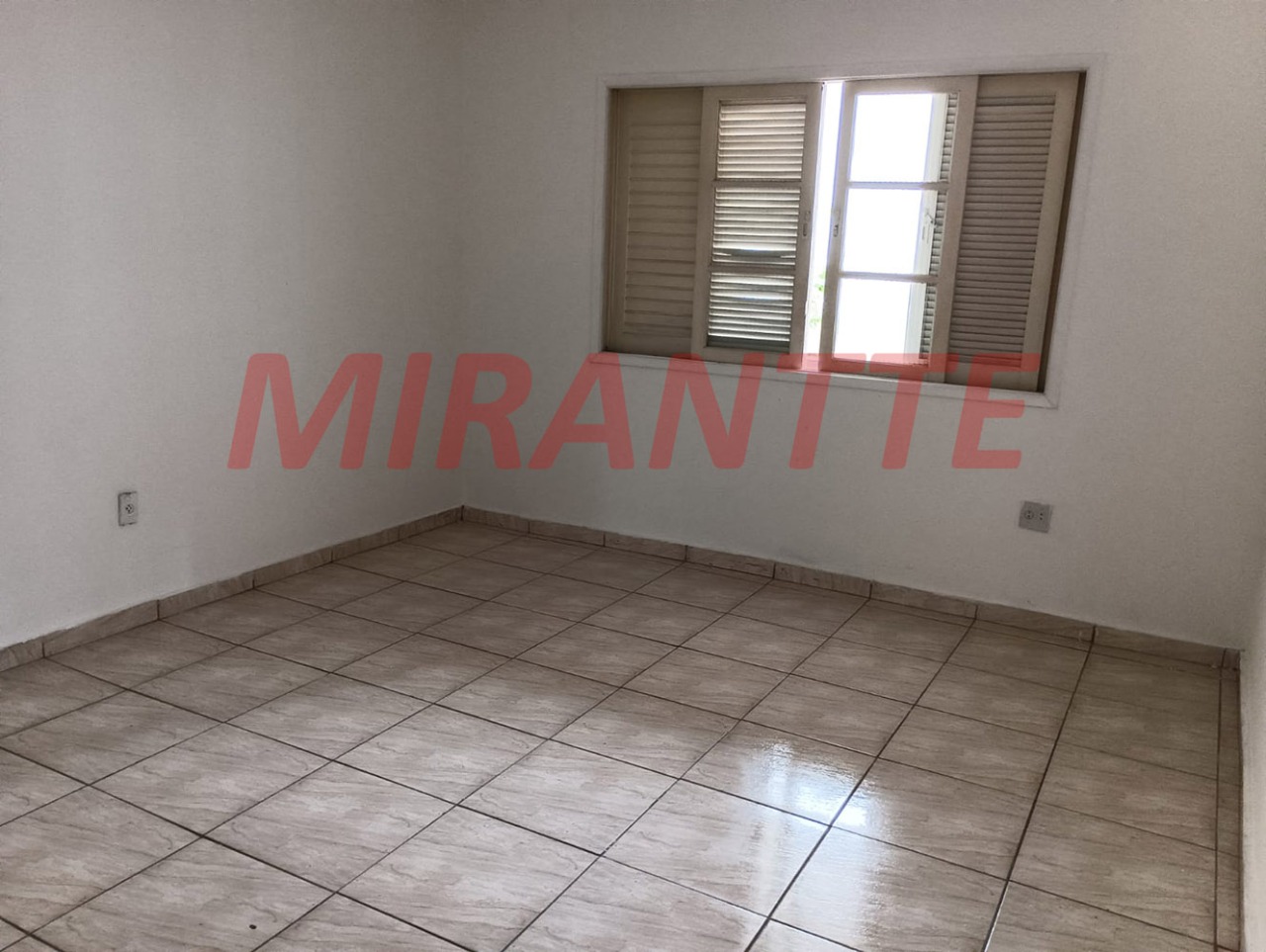 Sobrado de 205m² com 4 quartos em Vila Amalia