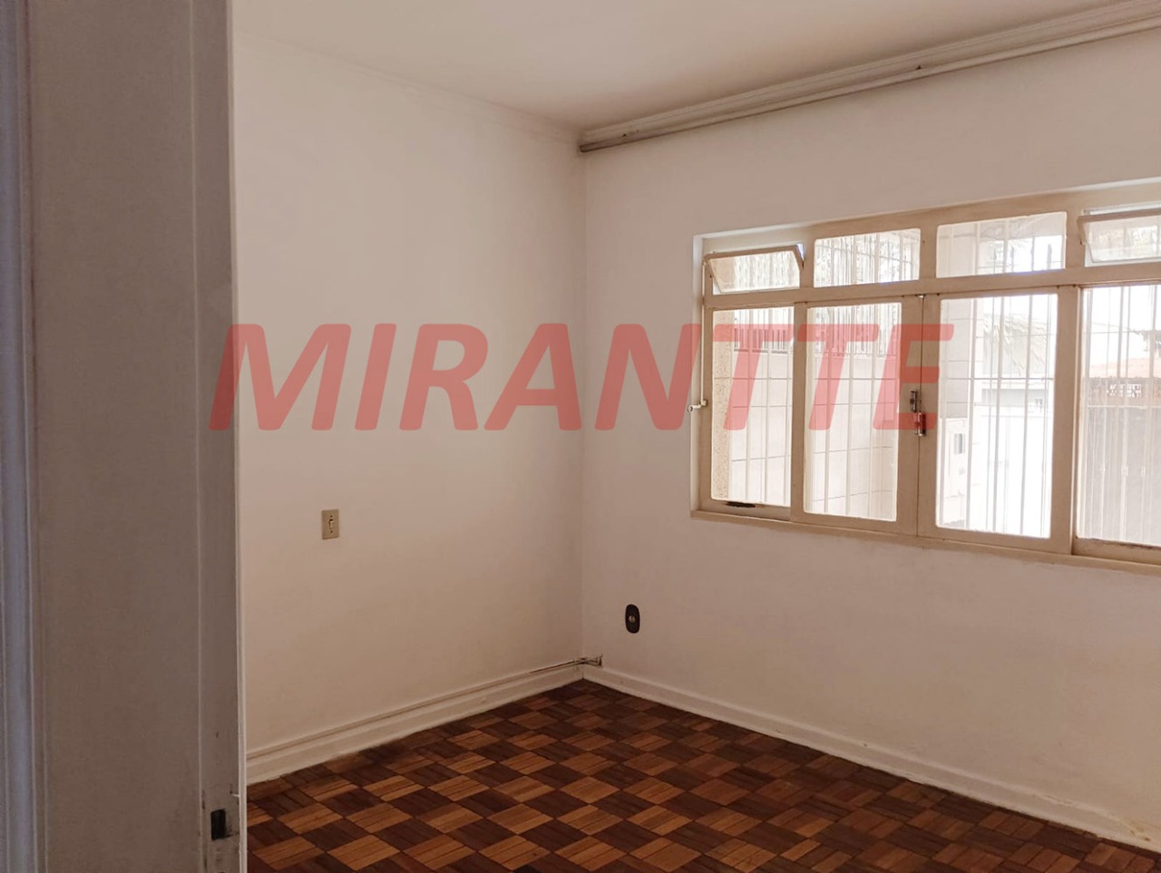 Sobrado de 205m² com 4 quartos em Vila Amalia
