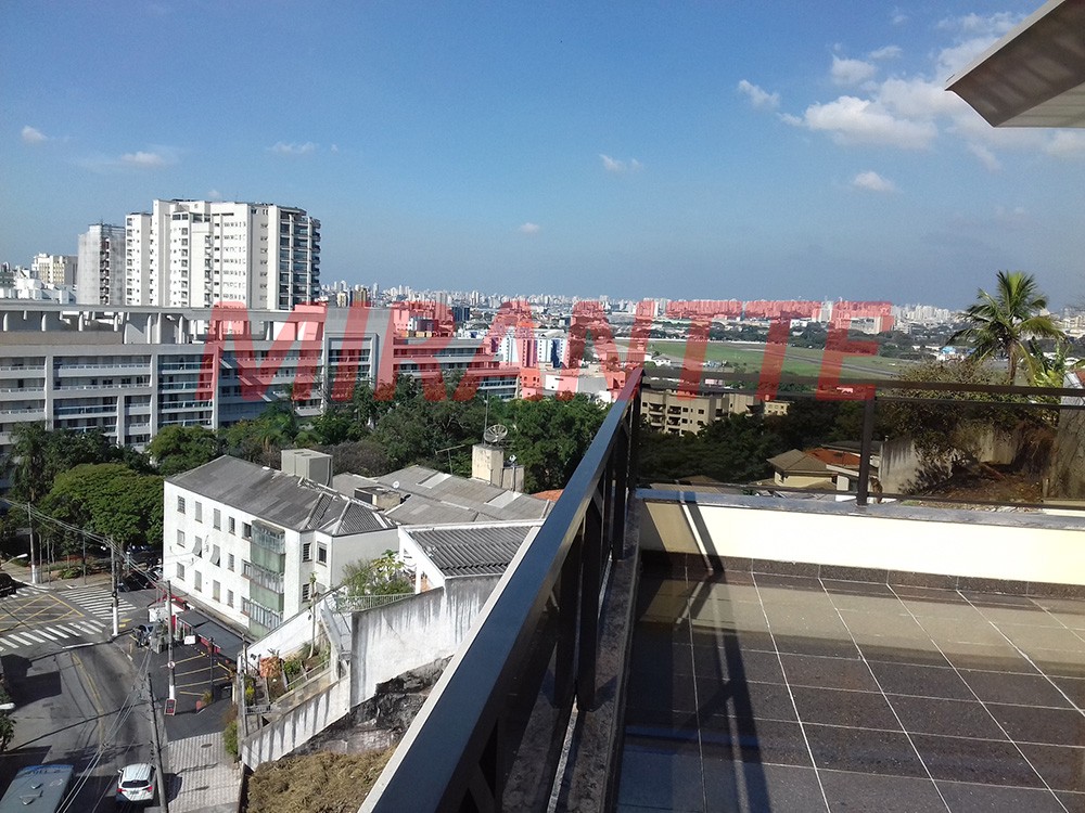 Sobrado de 881m² com 4 quartos em Jardim São Bento