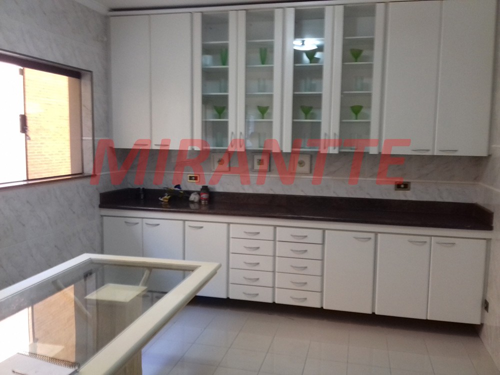 Sobrado de 881m² com 4 quartos em Jardim São Bento