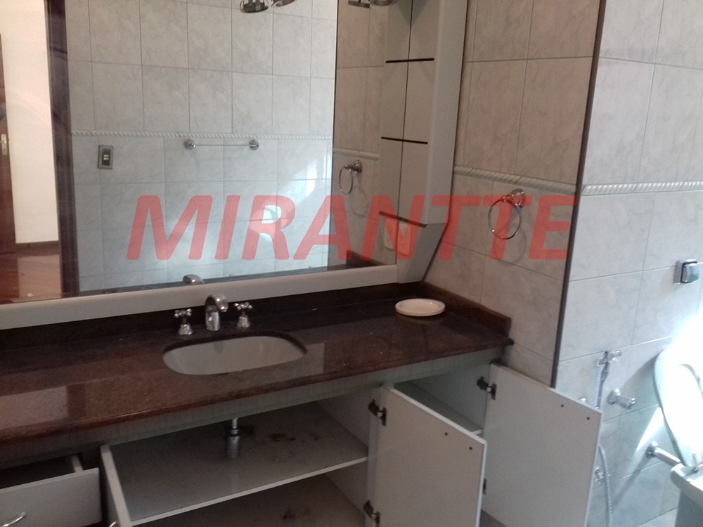 Sobrado de 881m² com 4 quartos em Jardim São Bento