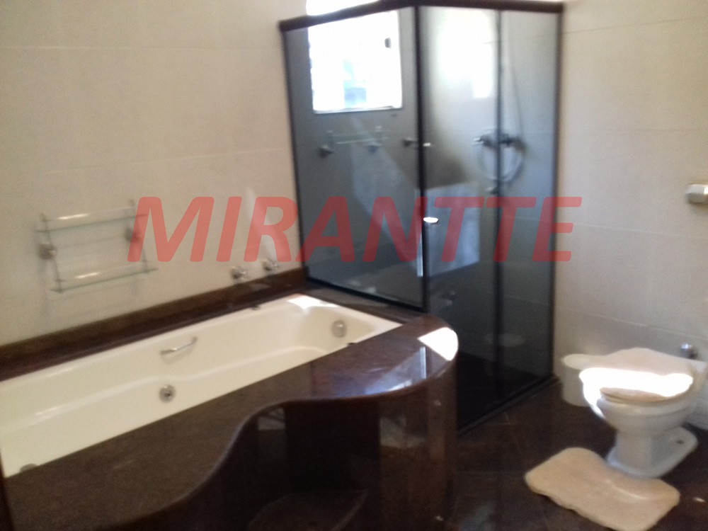Sobrado de 881m² com 4 quartos em Jardim São Bento