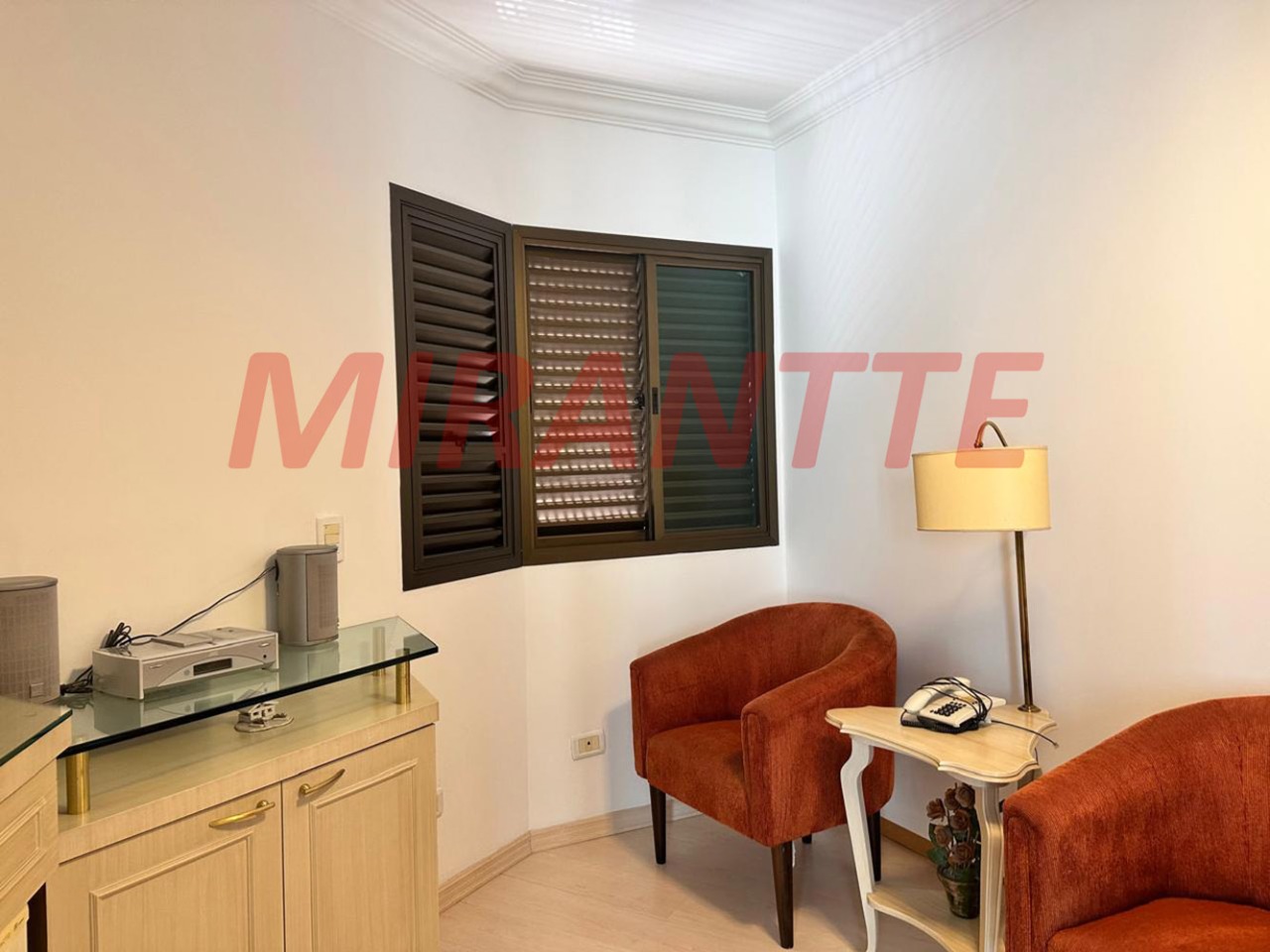 Sobrado de 365m² com 4 quartos em Jardim França