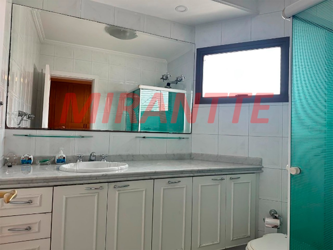 Sobrado de 365m² com 4 quartos em Jardim França