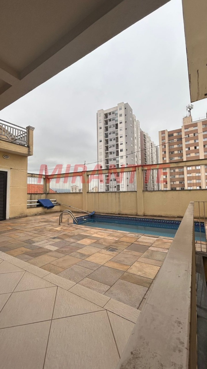 Sobrado de 238m² com 3 quartos em Santana