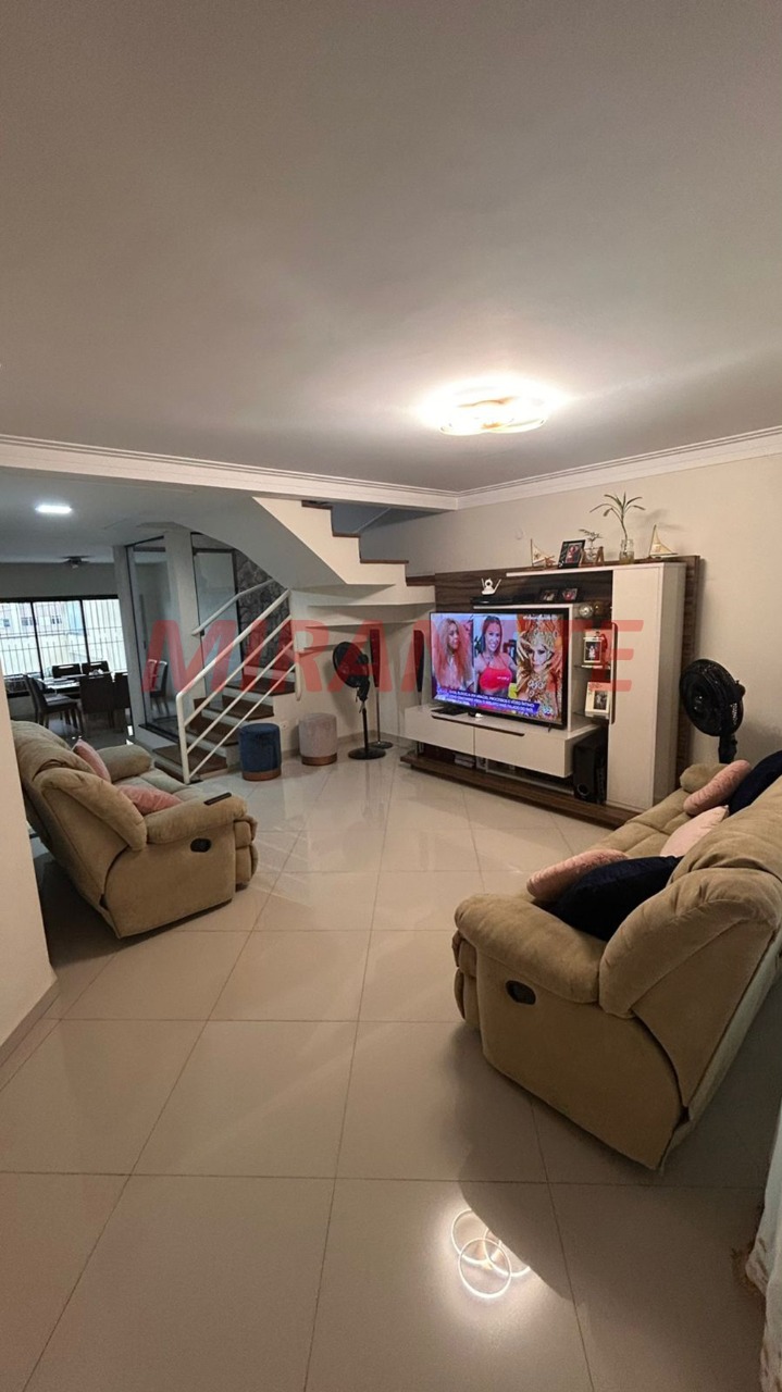 Sobrado de 238m² com 3 quartos em Santana