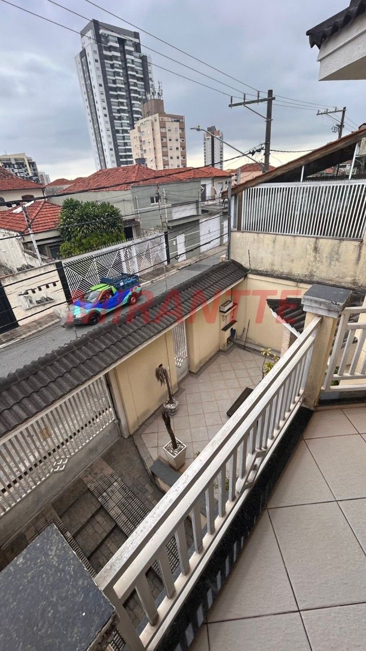 Sobrado de 238m² com 3 quartos em Santana