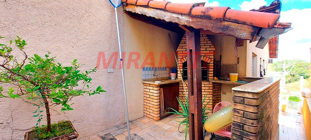 Sobrado de 207m² com 3 quartos em Parada Inglesa