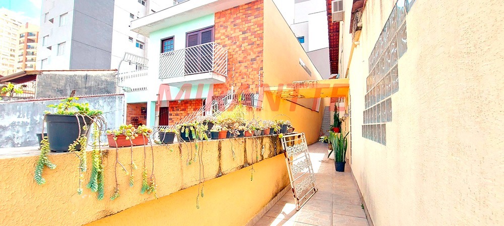 Sobrado de 207m² com 3 quartos em Parada Inglesa