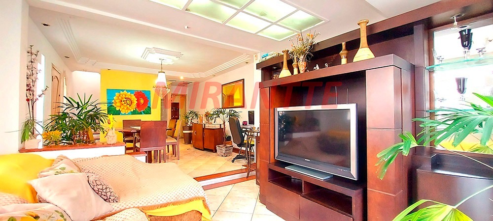 Sobrado de 207m² com 3 quartos em Parada Inglesa