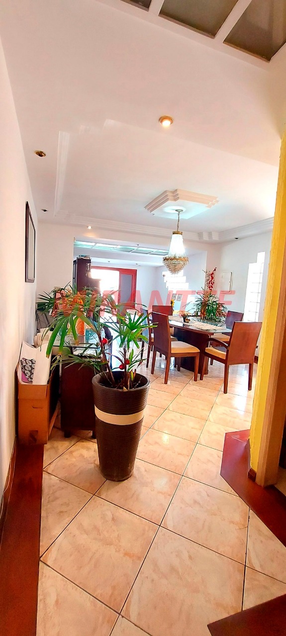Sobrado de 207m² com 3 quartos em Parada Inglesa