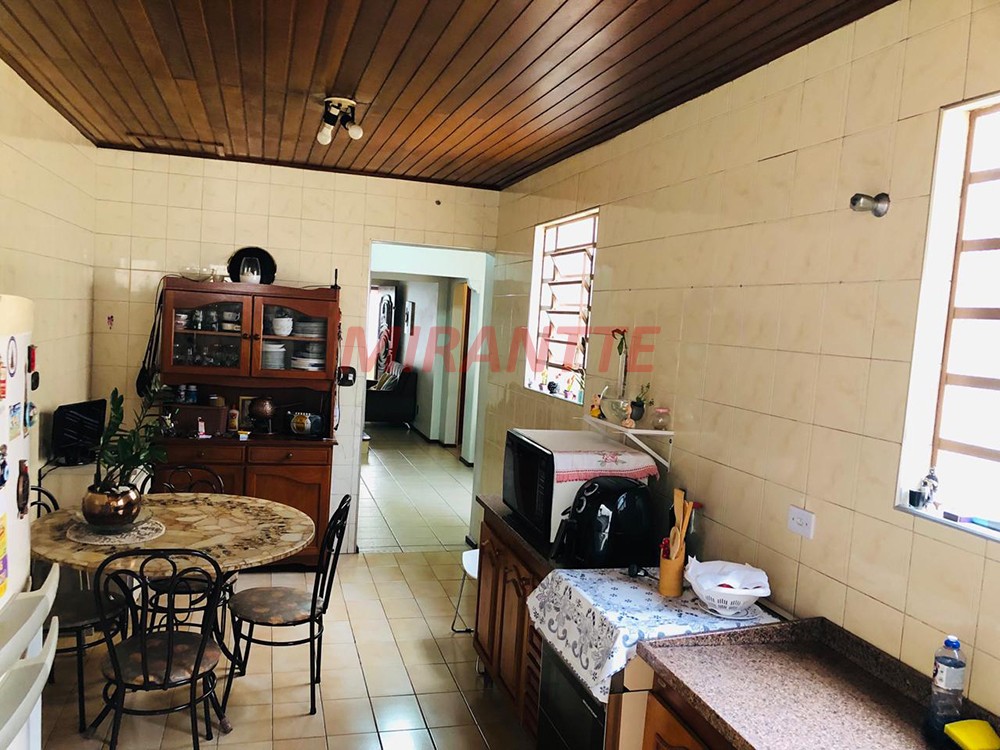 Sobrado de 255m² com 5 quartos em Santana