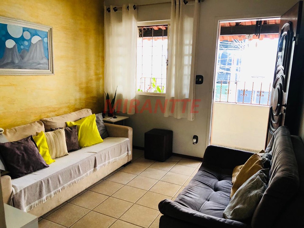Sobrado de 255m² com 5 quartos em Santana