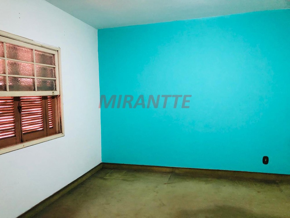 Sobrado de 255m² com 5 quartos em Santana