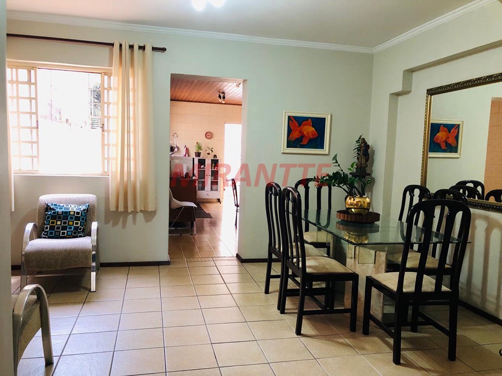 Sobrado de 255m² com 5 quartos em Santana