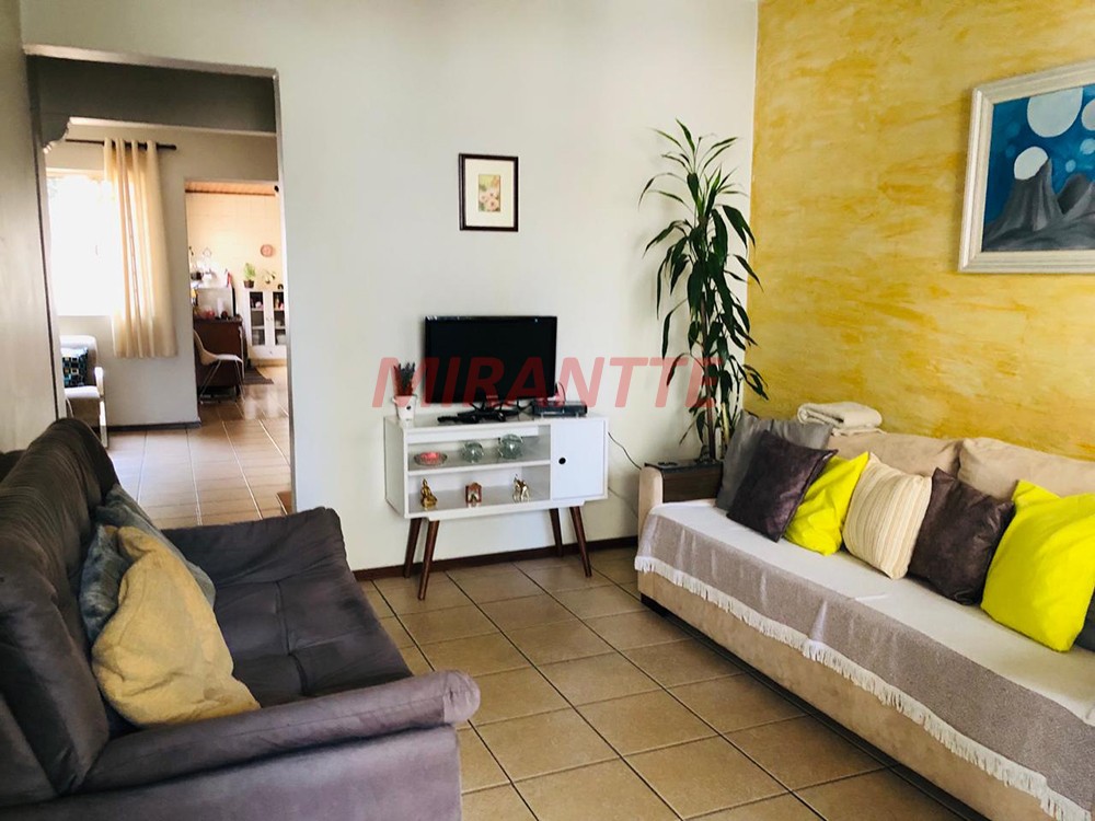 Sobrado de 255m² com 5 quartos em Santana