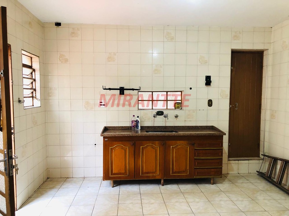 Sobrado de 255m² com 5 quartos em Santana