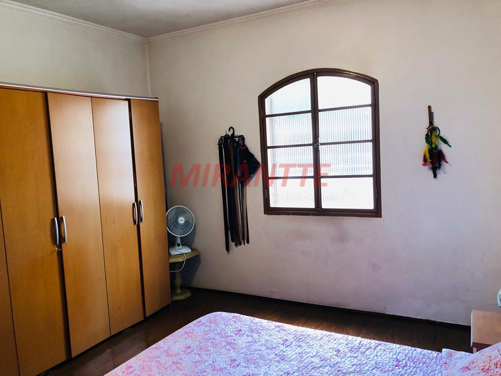 Sobrado de 255m² com 5 quartos em Santana