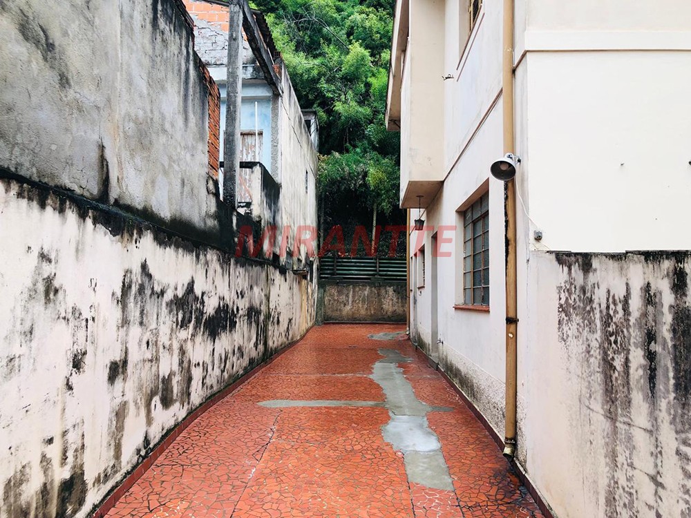 Sobrado de 255m² com 5 quartos em Santana