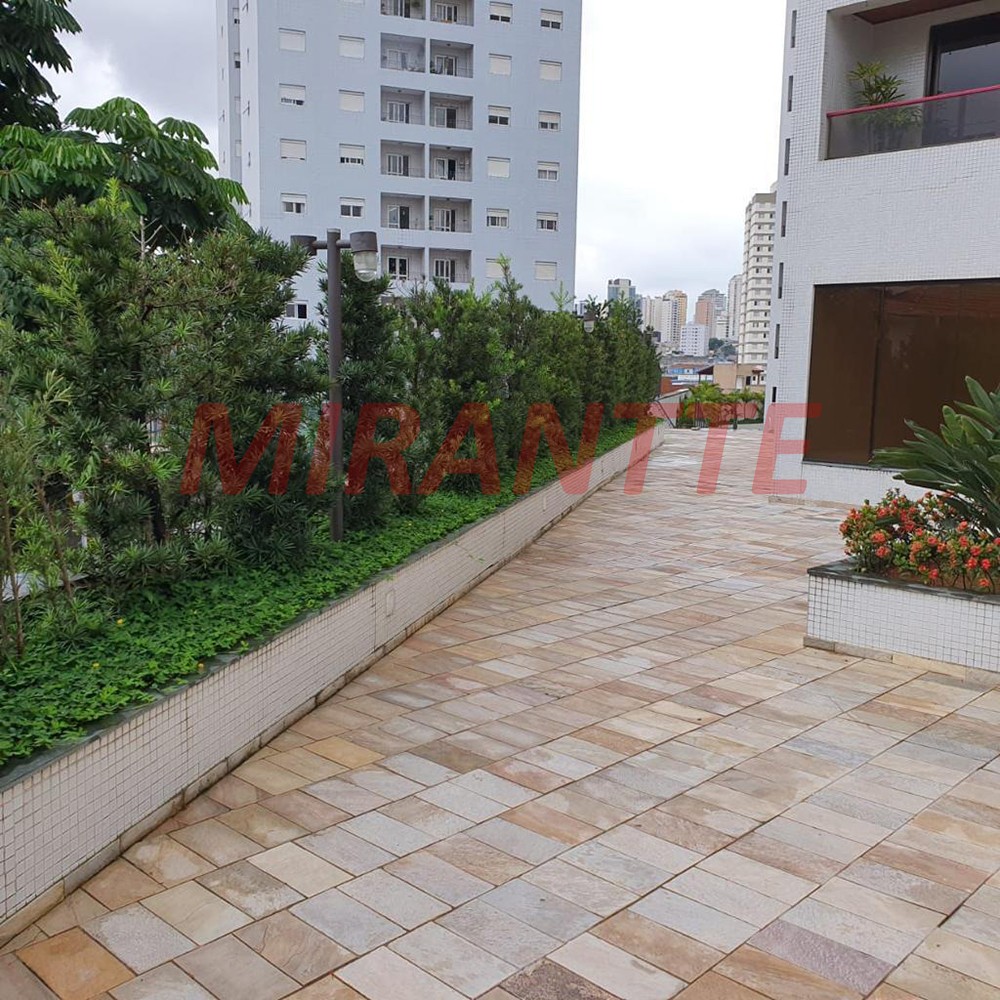 Apartamento de 160m² com 3 quartos em Água Fria