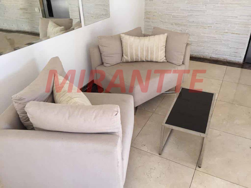 Apartamento de 160m² com 3 quartos em Água Fria