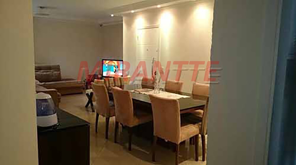 Apartamento de 160m² com 3 quartos em Água Fria