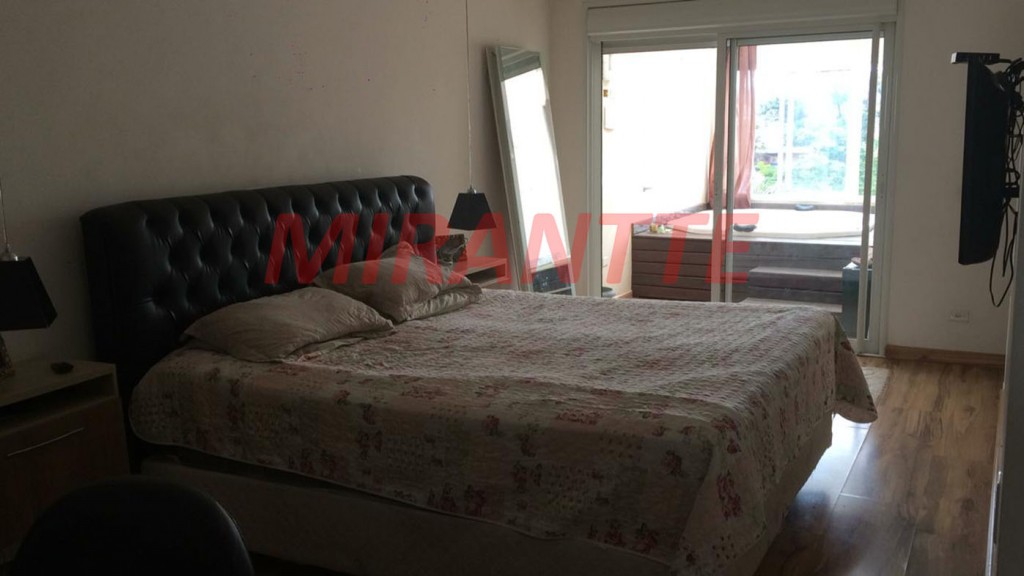 Sobrado de 300m² com 3 quartos em Tucuruvi