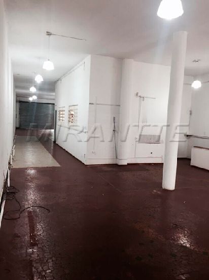 Comercial de 900m² em Bela Vista