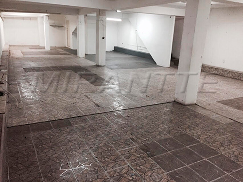 Comercial de 900m² em Bela Vista