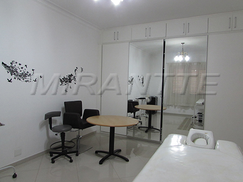 Sobrado de 195m² com 4 quartos em Santana