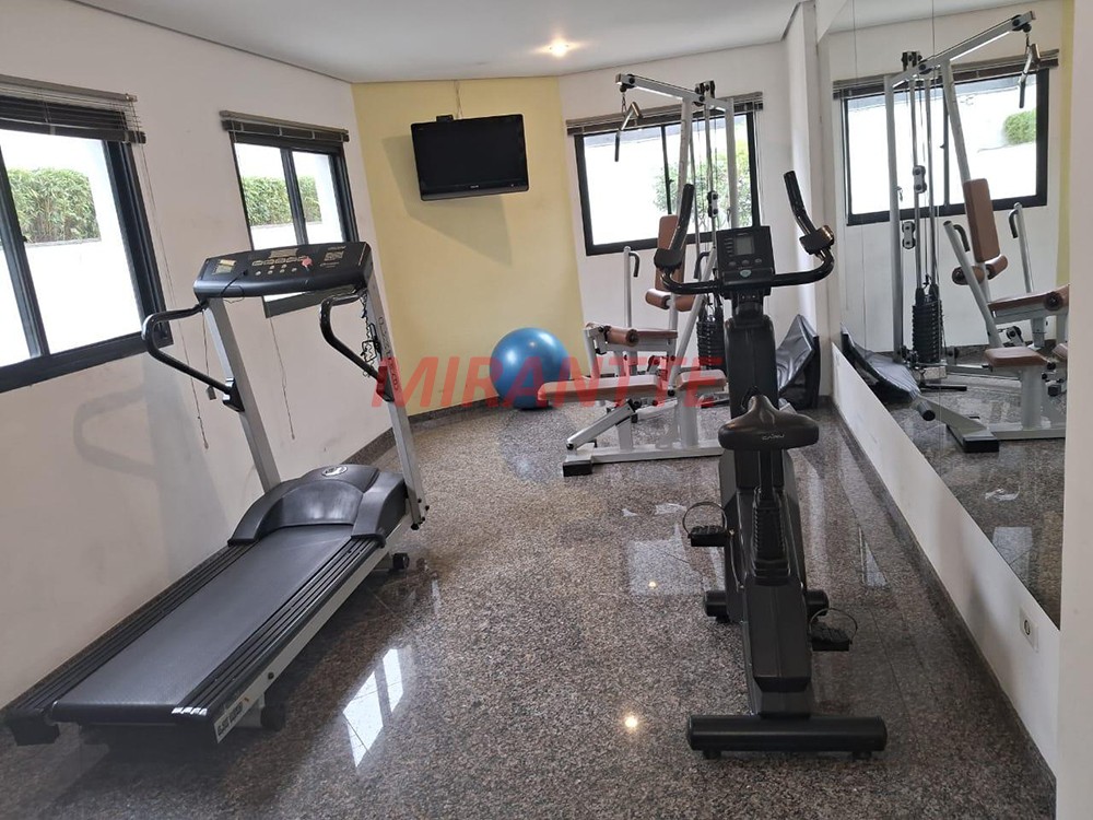 Apartamento de 133m² com 3 quartos em Água Fria