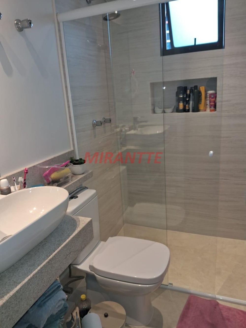 Apartamento de 133m² com 3 quartos em Água Fria