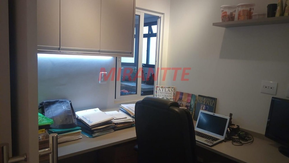 Apartamento de 133m² com 3 quartos em Água Fria