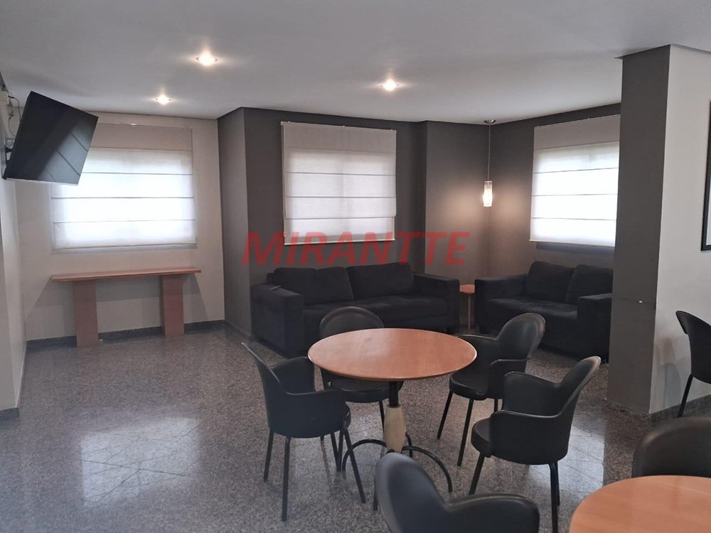 Apartamento de 133m² com 3 quartos em Água Fria