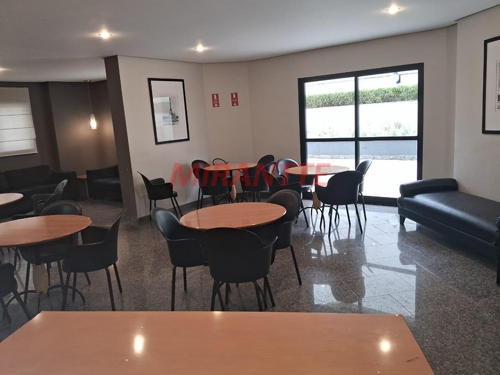Apartamento de 133m² com 3 quartos em Água Fria
