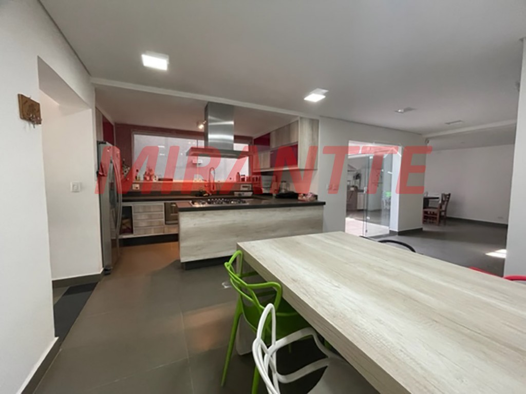 Sobrado de 420m² com 3 quartos em Jardim São Paulo