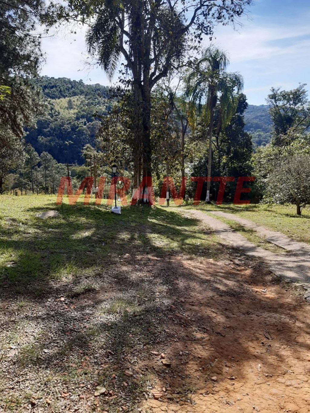ChÁcara de 150m² com 4 quartos em Serra Da Cantareira