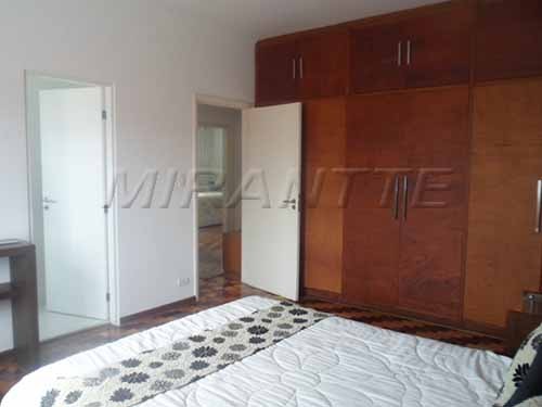 Sobrado de 732m² com 3 quartos em Jardim França
