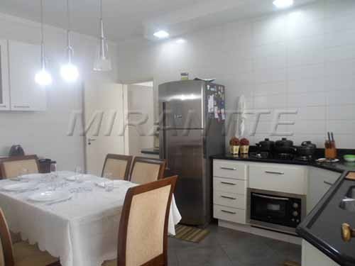Sobrado de 732m² com 3 quartos em Jardim França